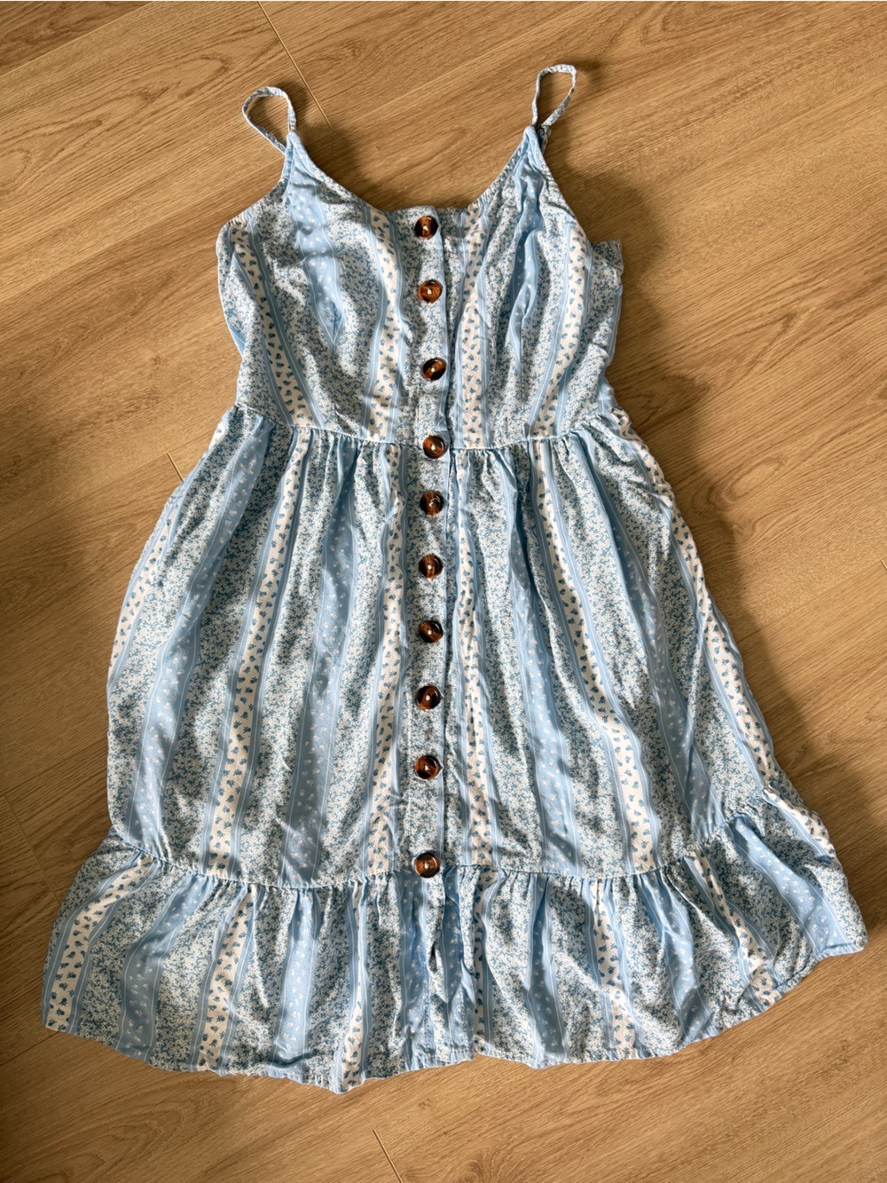 Japna Light Blue Floral Button-Front Women’s Top